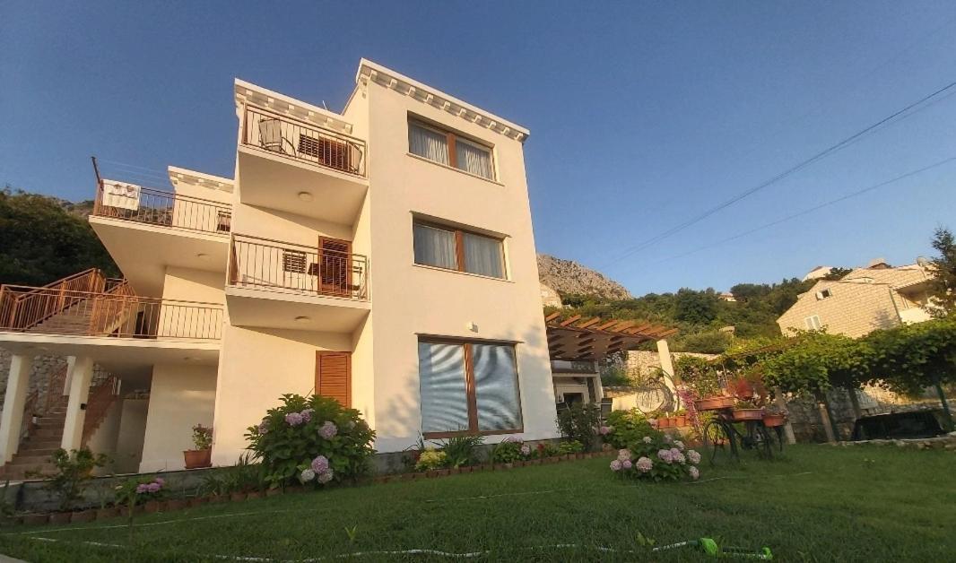 Villa Pergola-Apartment Toni Mlini Exterior foto